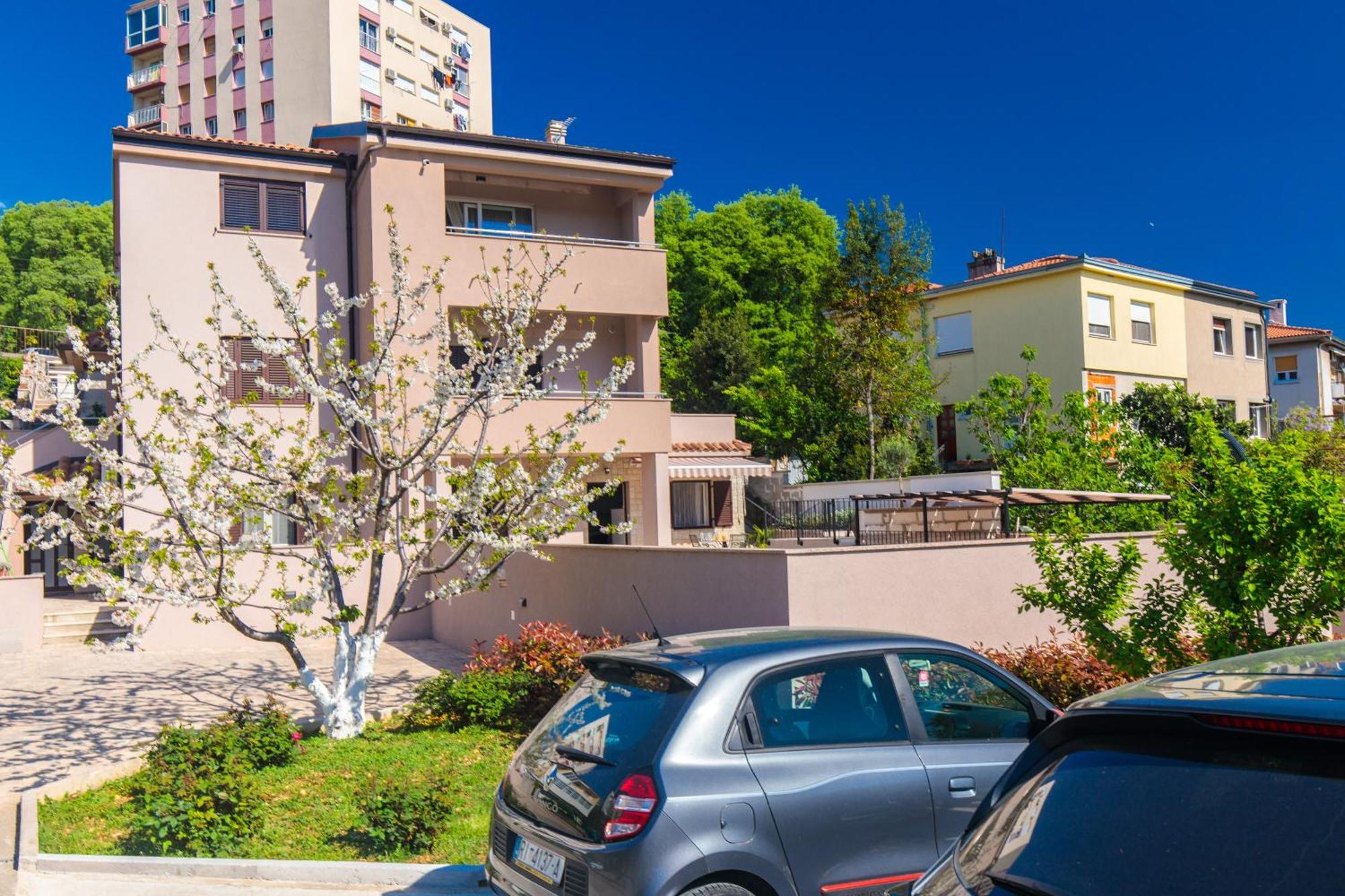 Ela Apartamento Rijeka Exterior foto